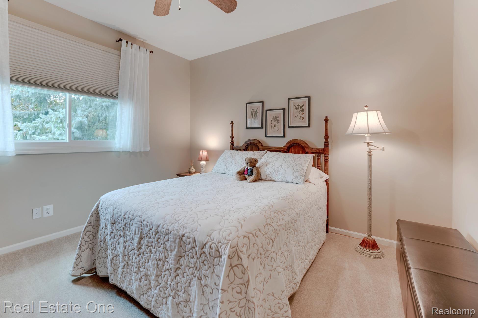 424 WEDINGTON CRT