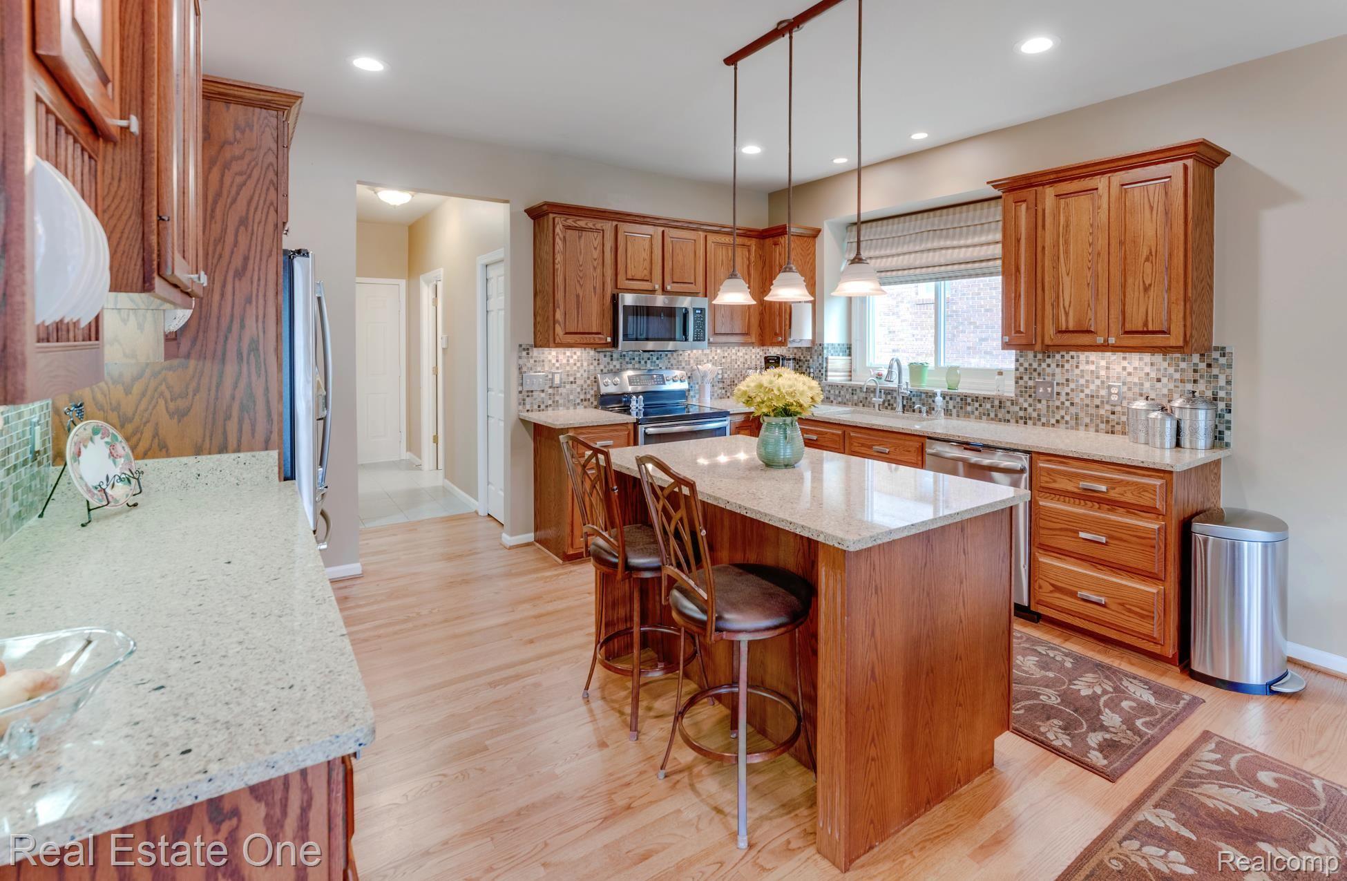 424 WEDINGTON CRT