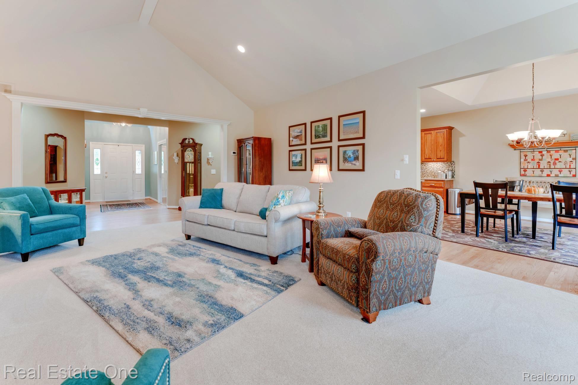 424 WEDINGTON CRT