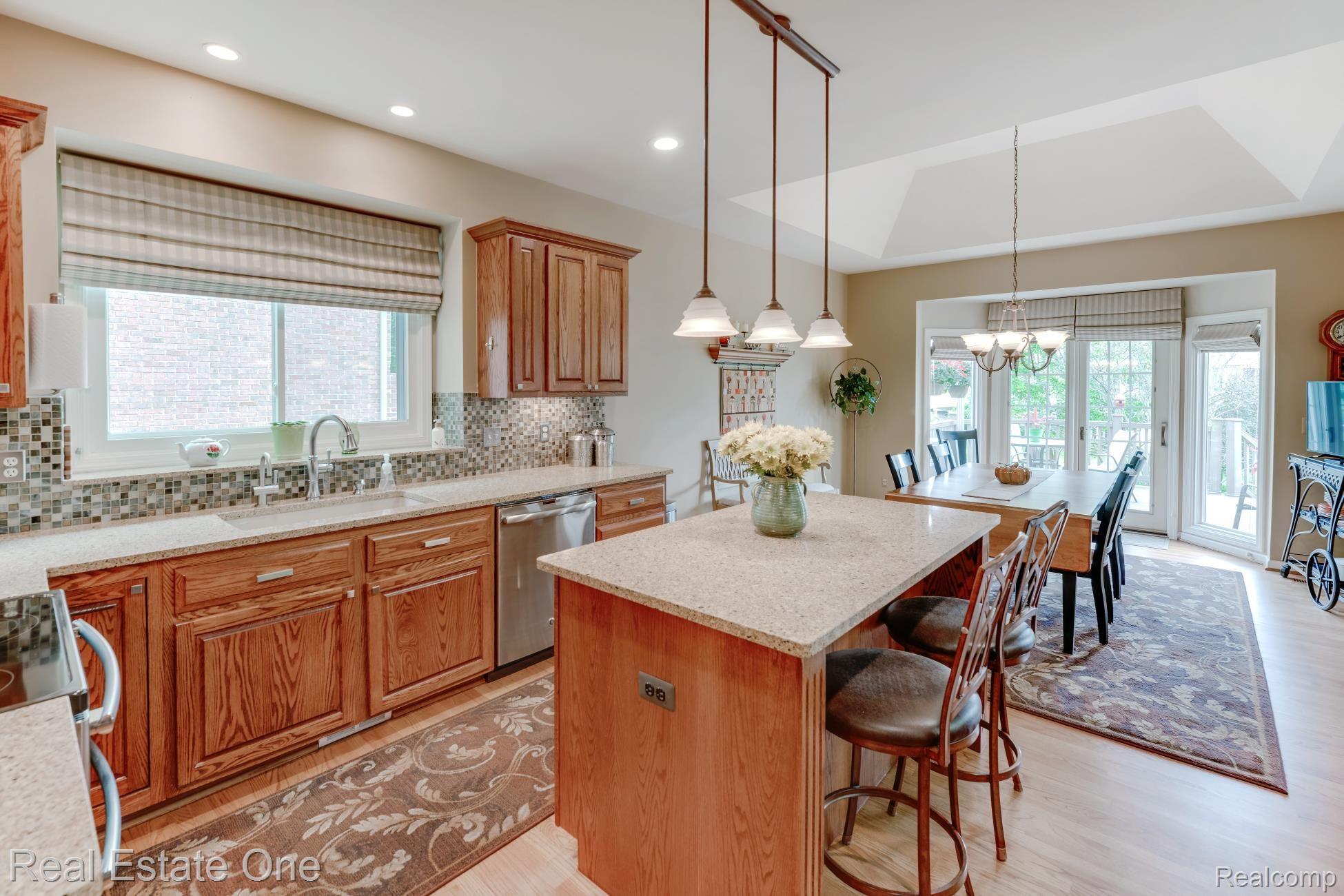 424 WEDINGTON CRT