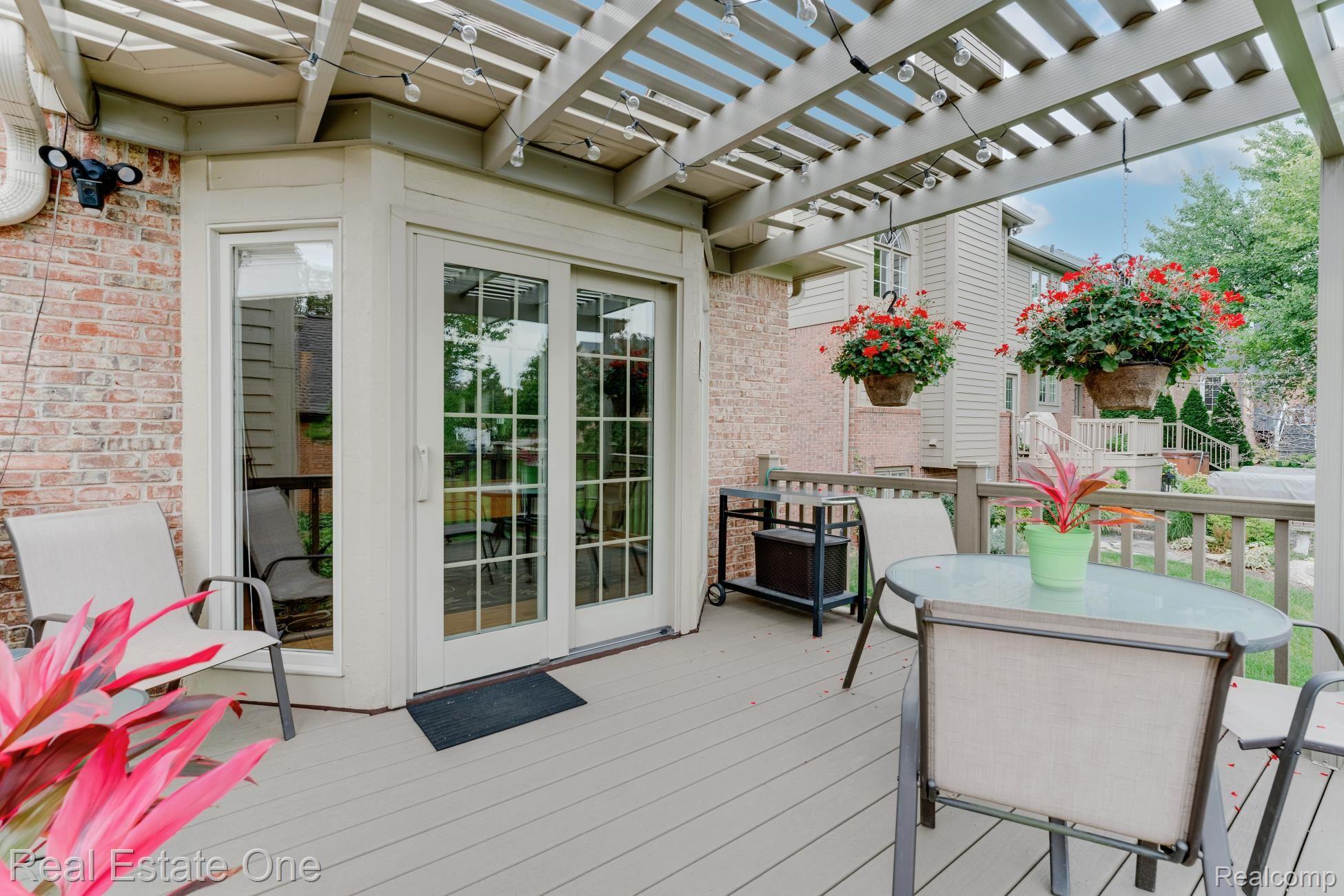 424 WEDINGTON CRT