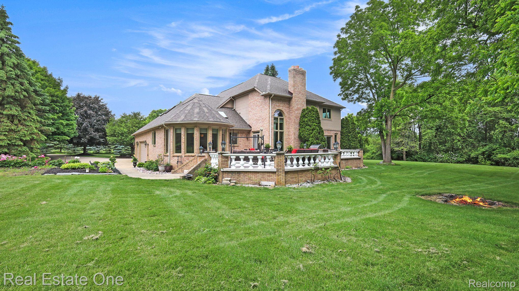 3925 HARVEST CREEK CRT