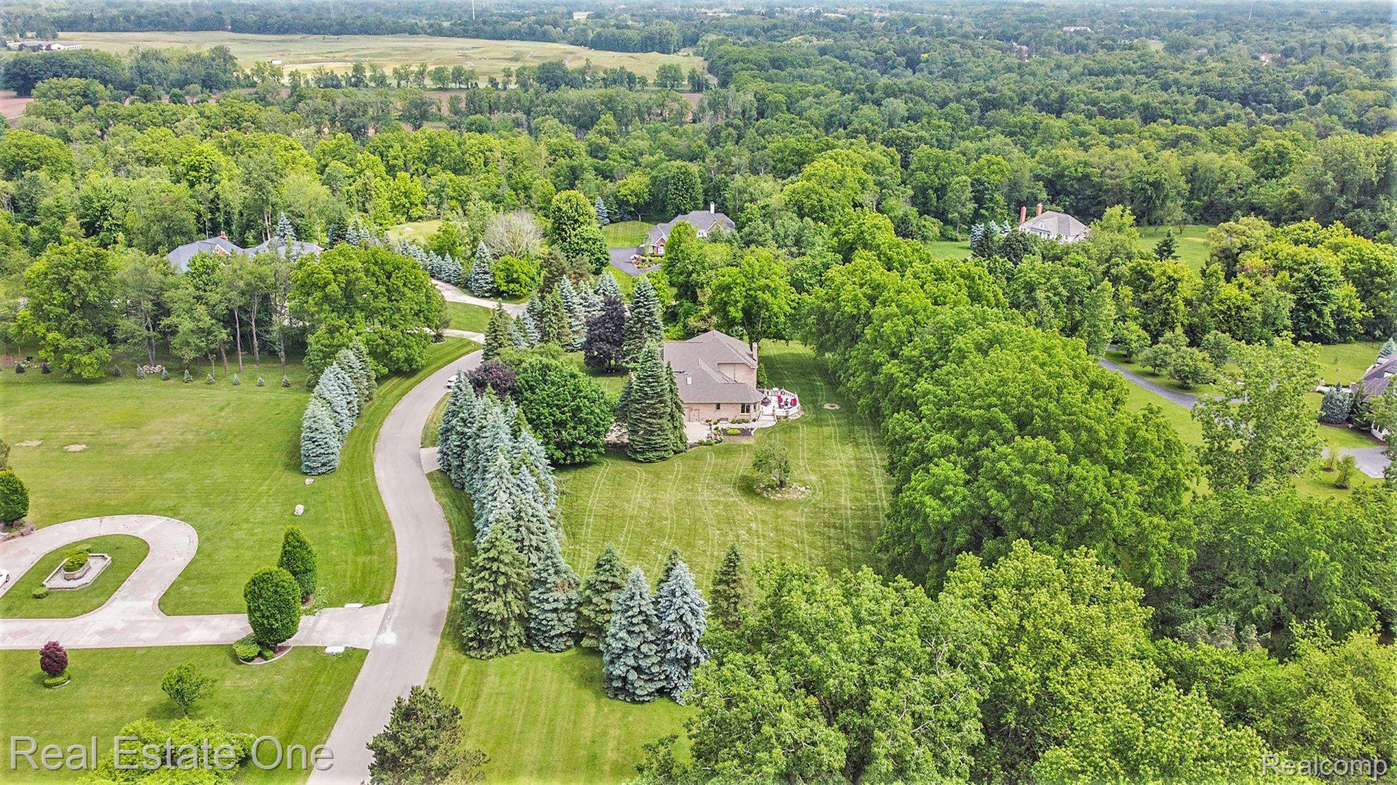 3925 HARVEST CREEK CRT