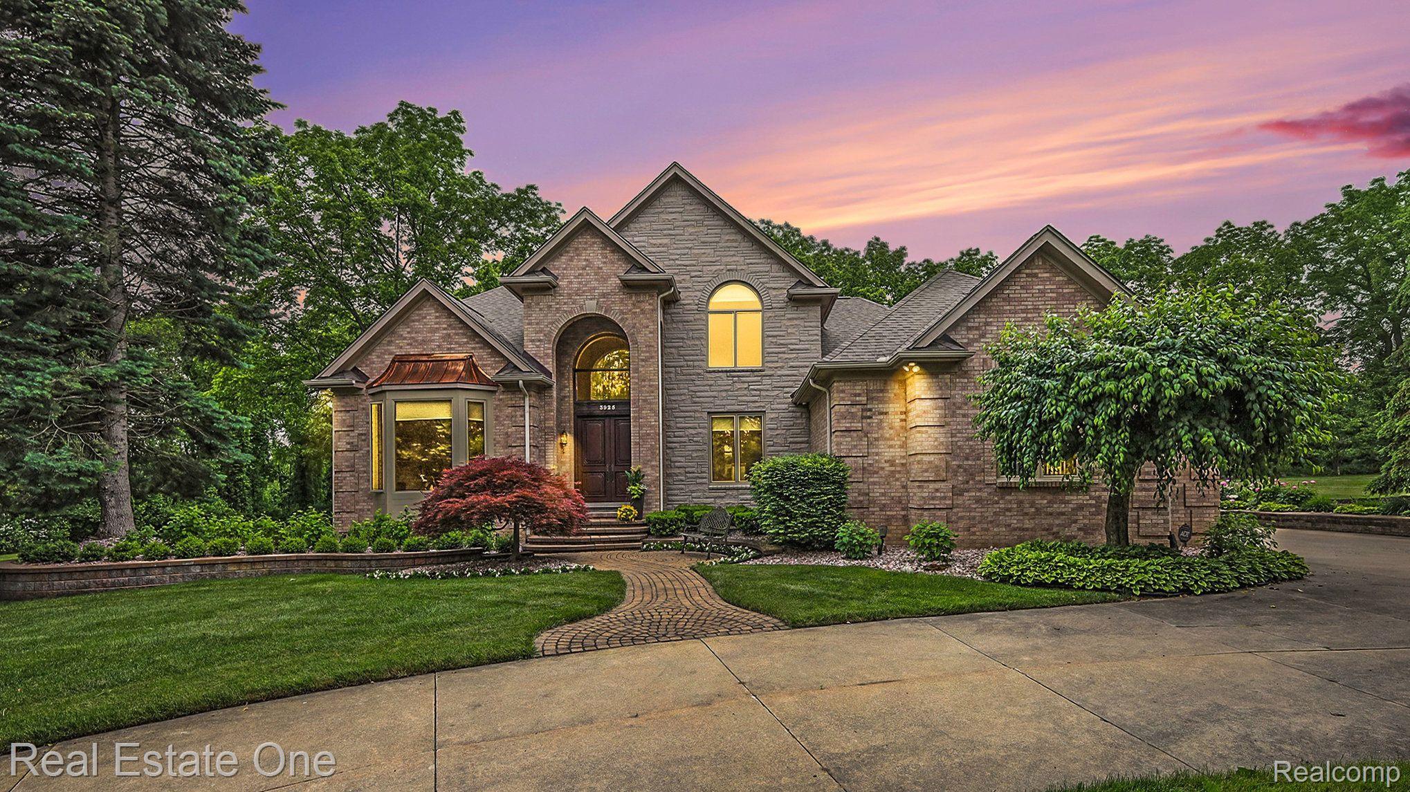 3925 HARVEST CREEK CRT