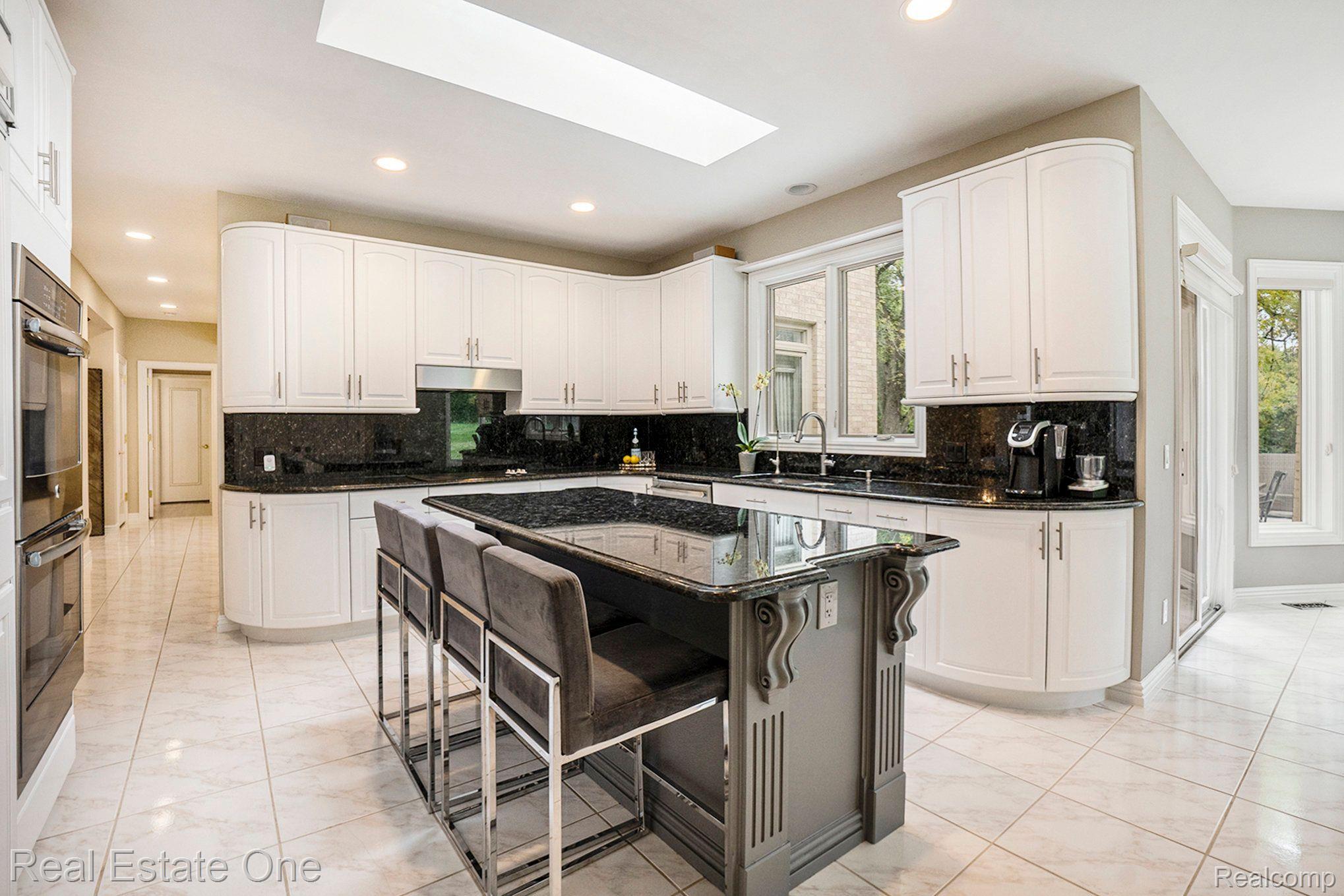 3925 HARVEST CREEK CRT
