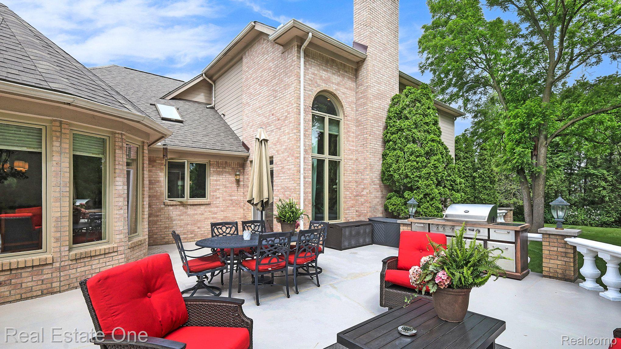 3925 HARVEST CREEK CRT