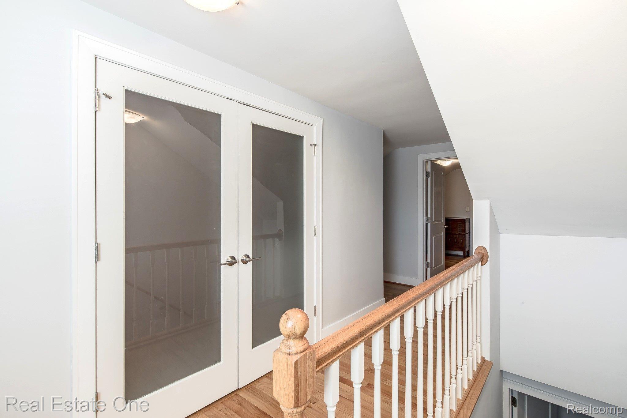 124 Ferndale AVE