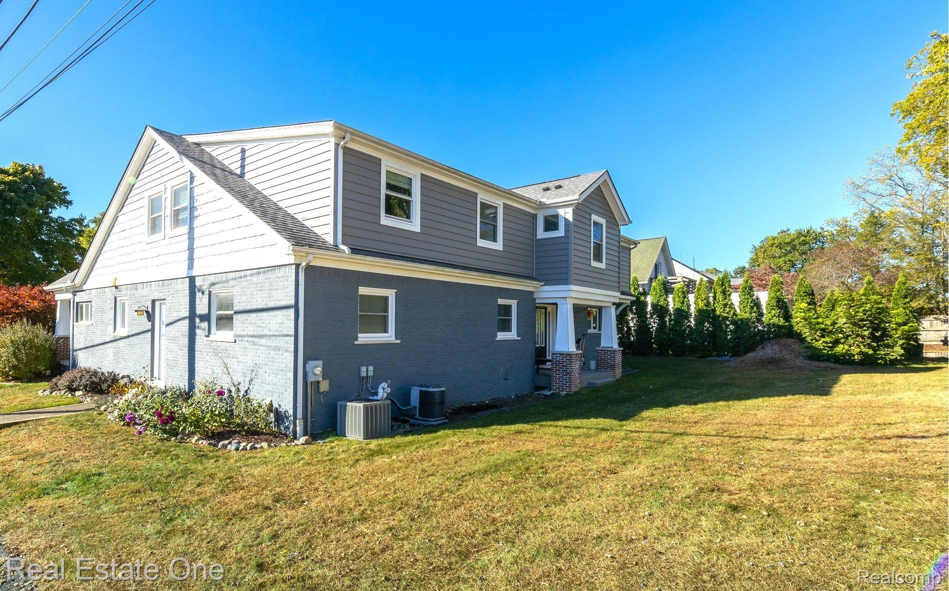 124 Ferndale AVE