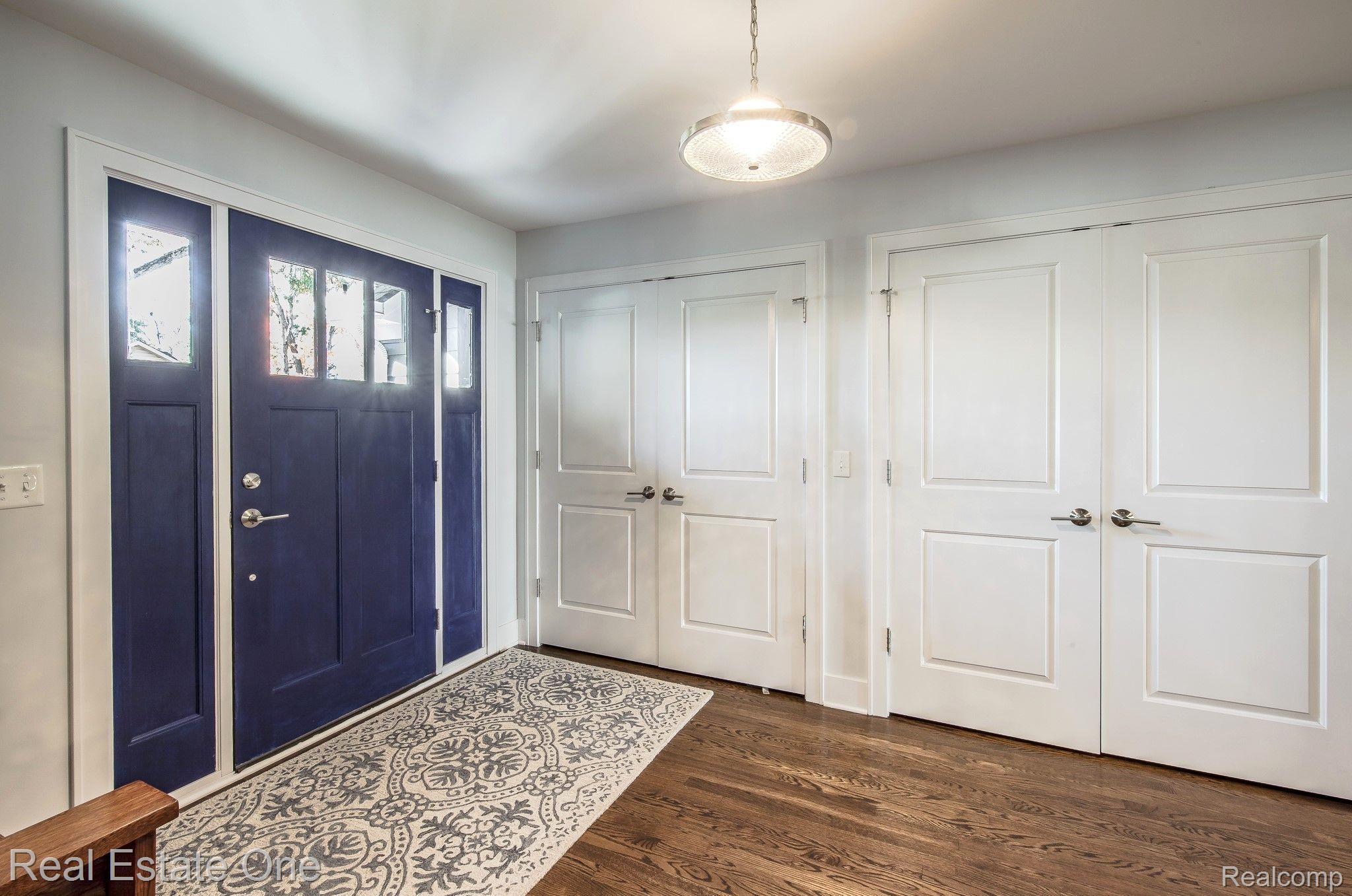 124 Ferndale AVE
