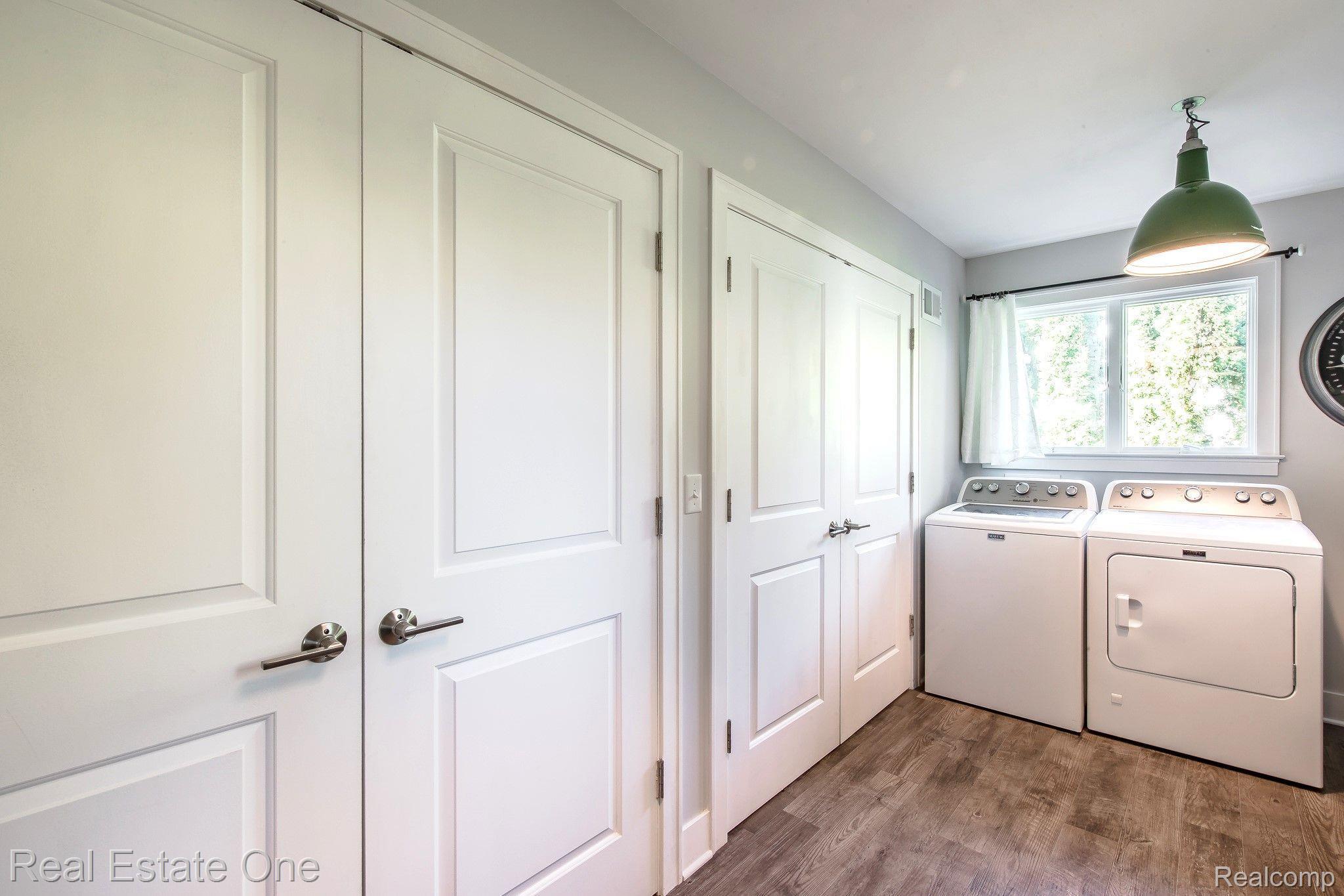 124 Ferndale AVE