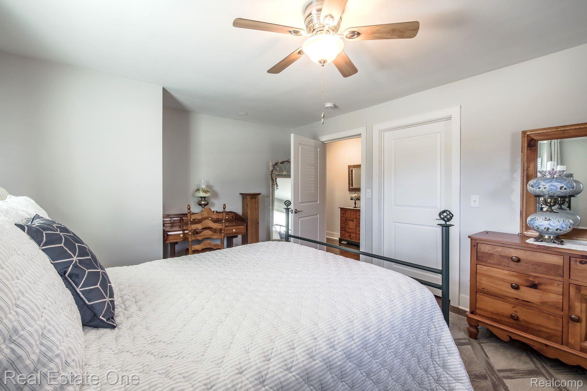 124 Ferndale AVE