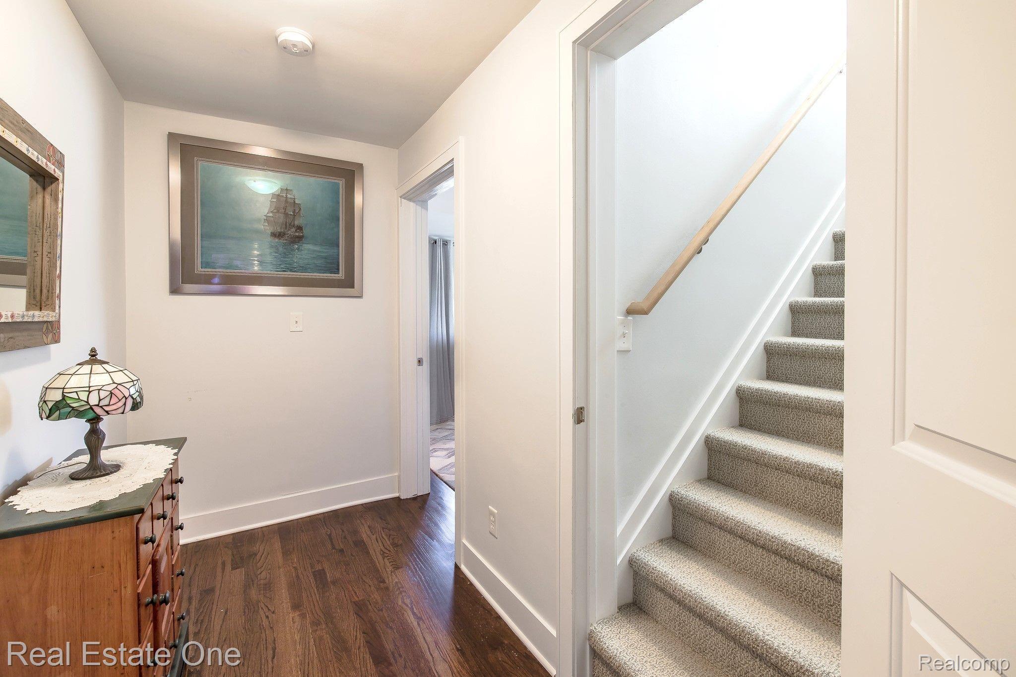 124 Ferndale AVE
