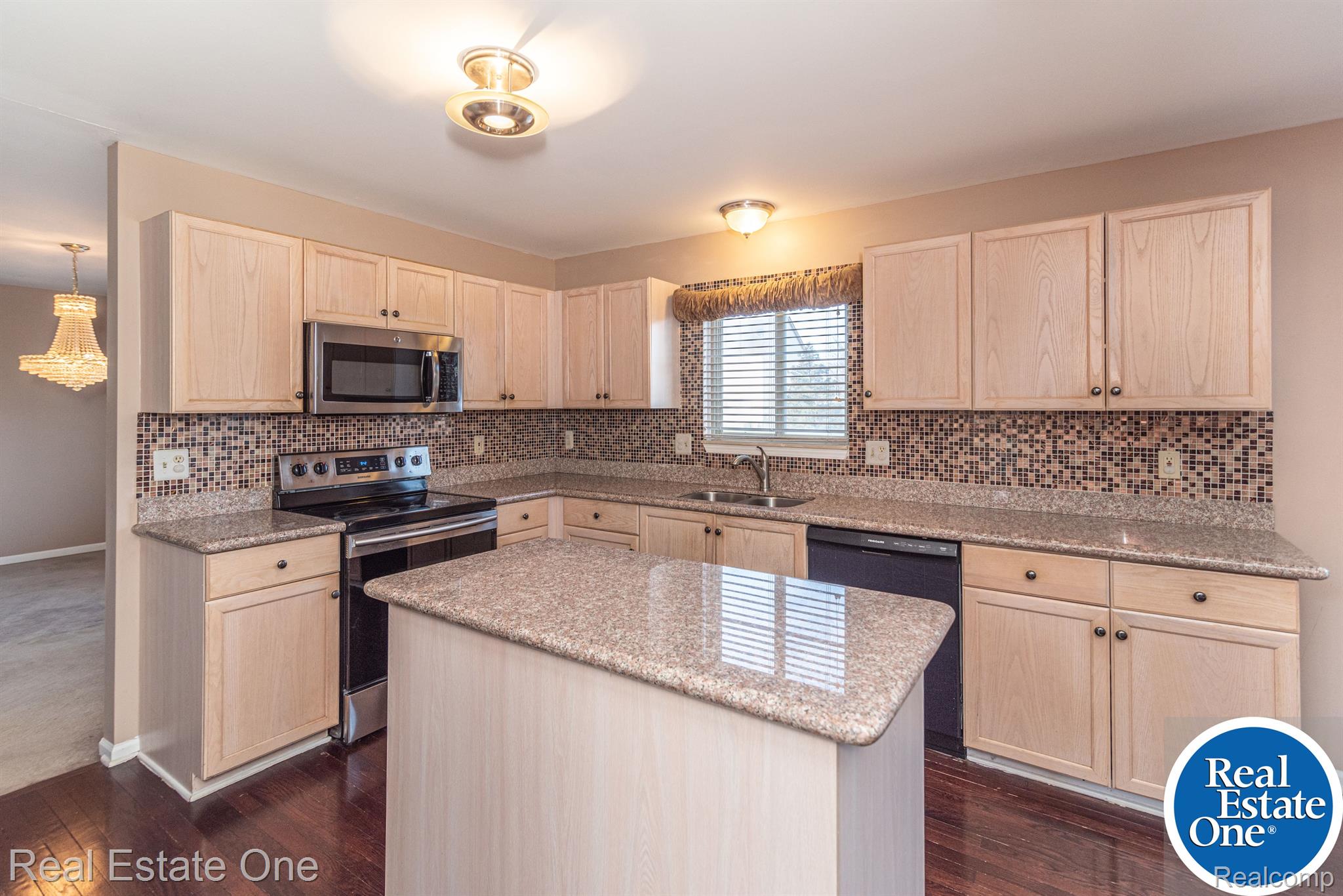 27491 CRANBROOK DR