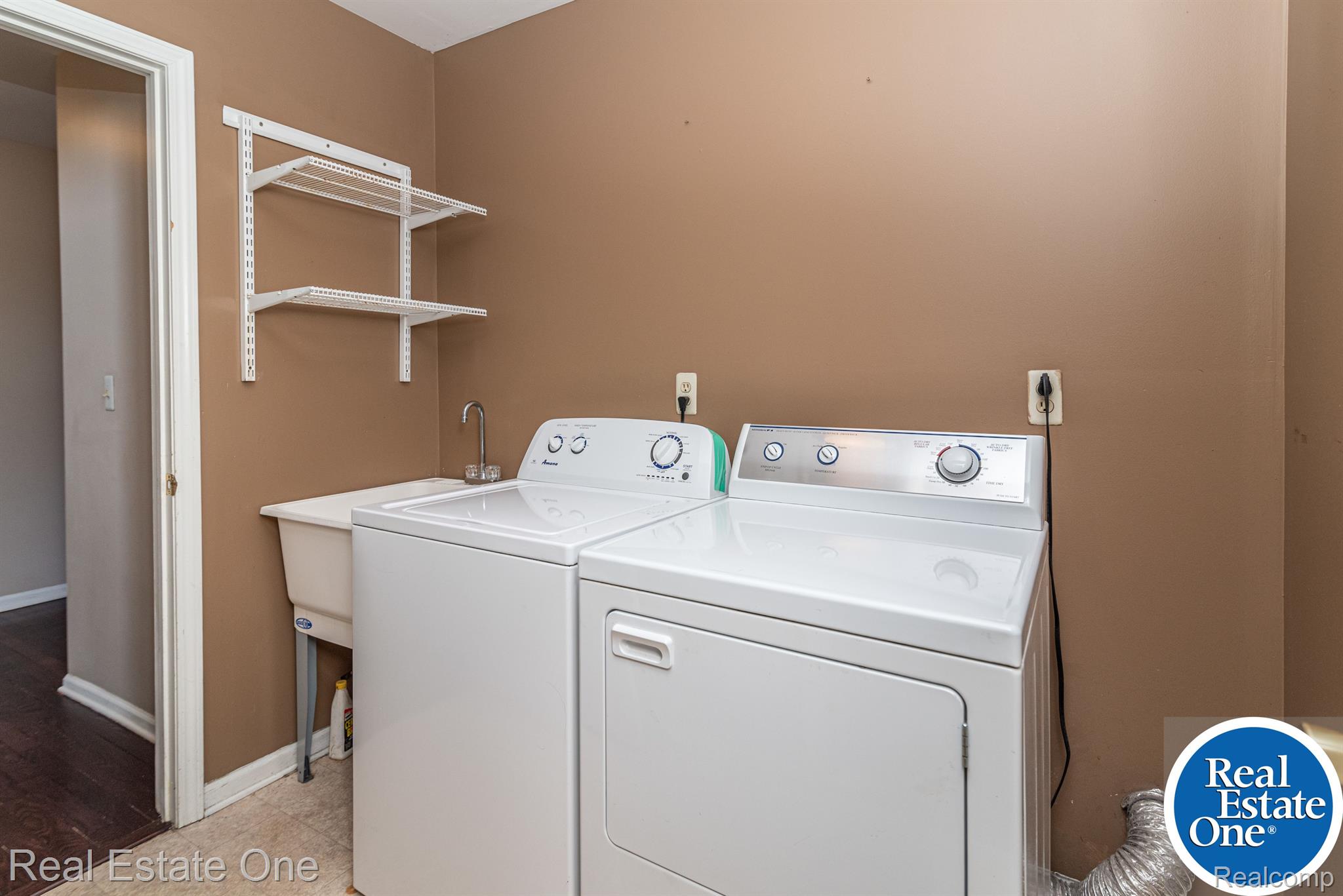 27491 CRANBROOK DR