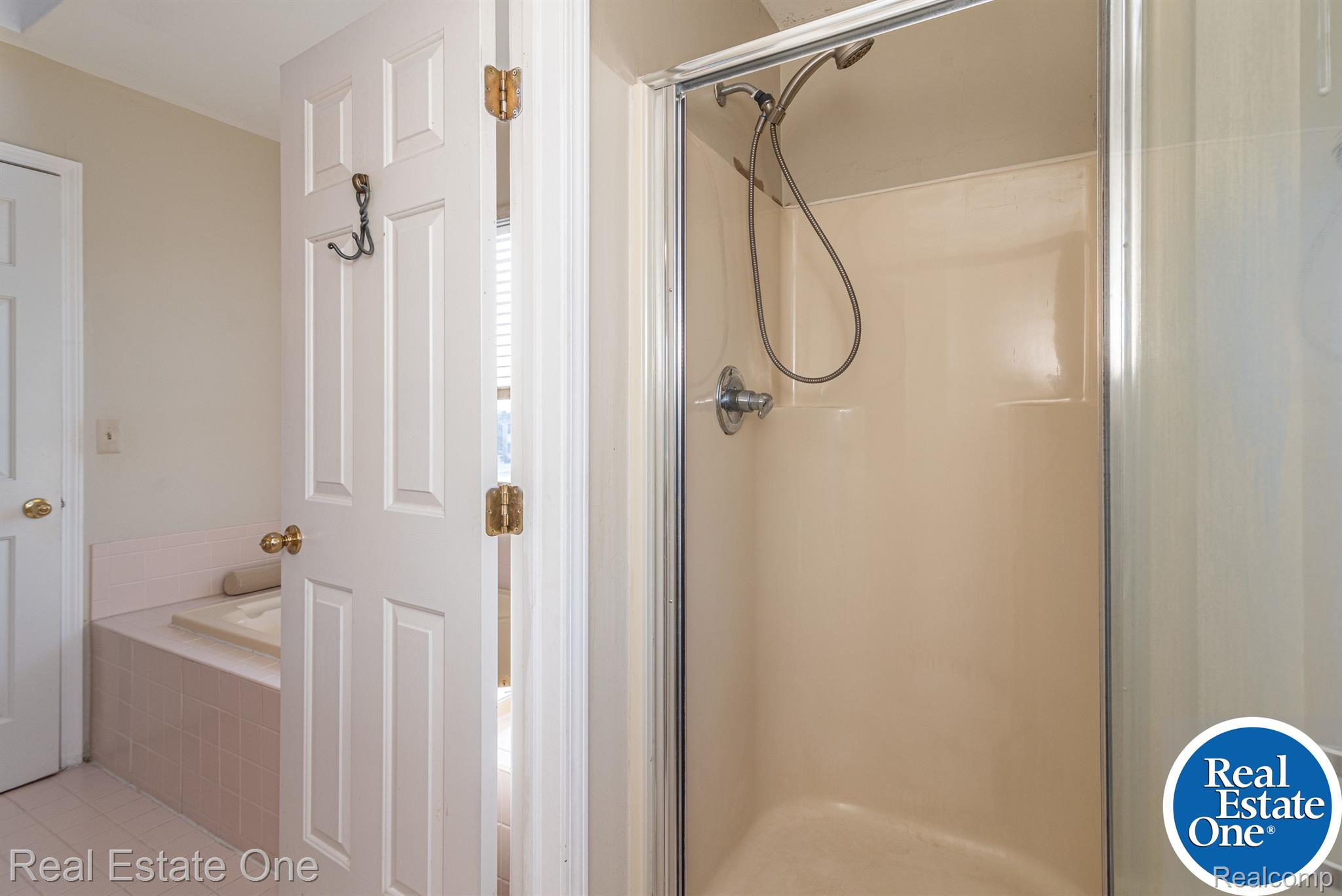 27491 CRANBROOK DR