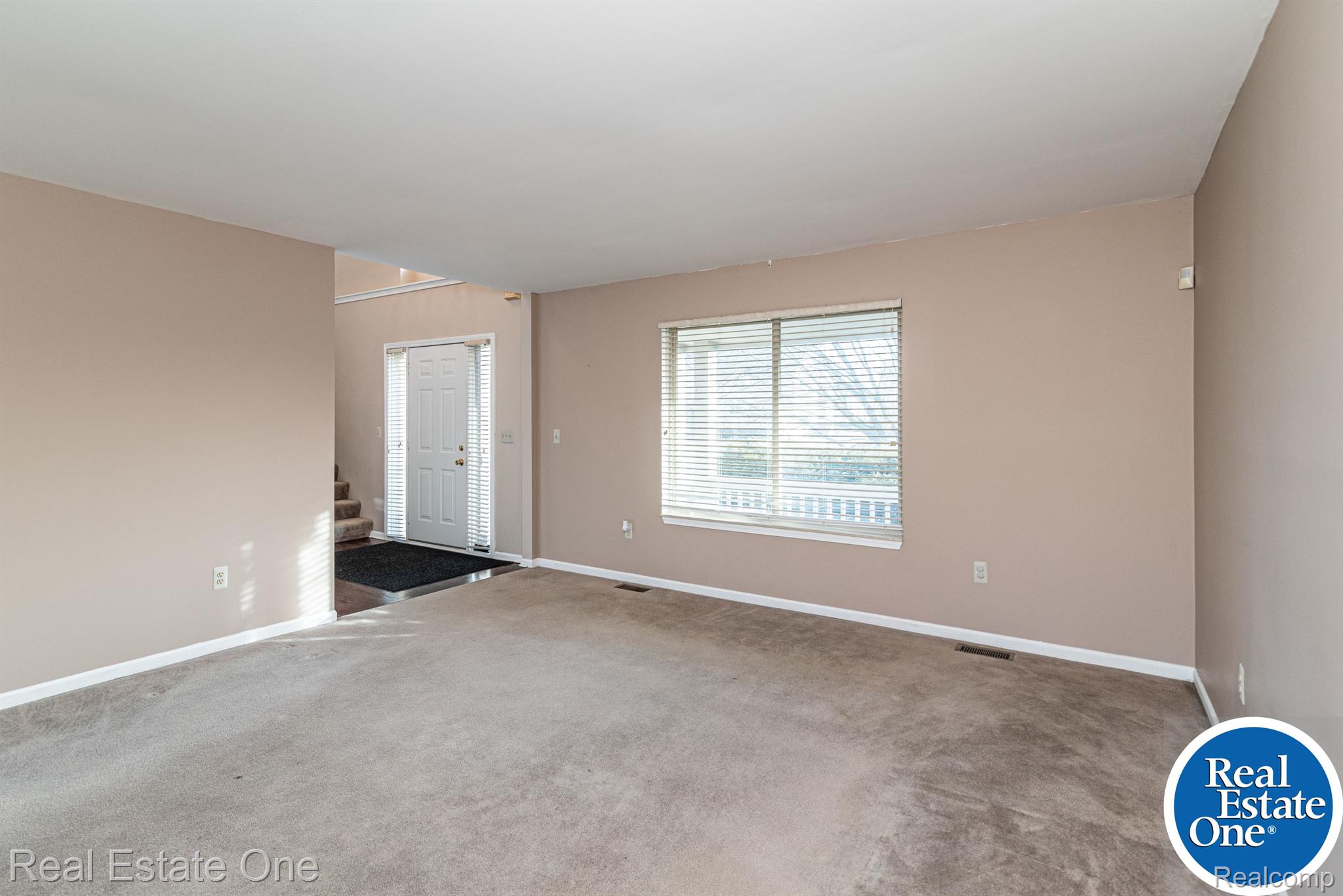 27491 CRANBROOK DR