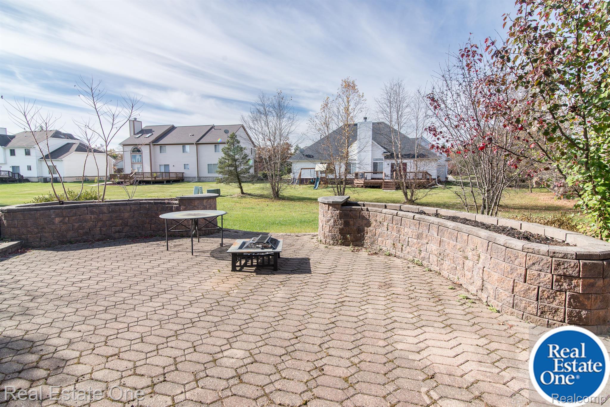 27491 CRANBROOK DR