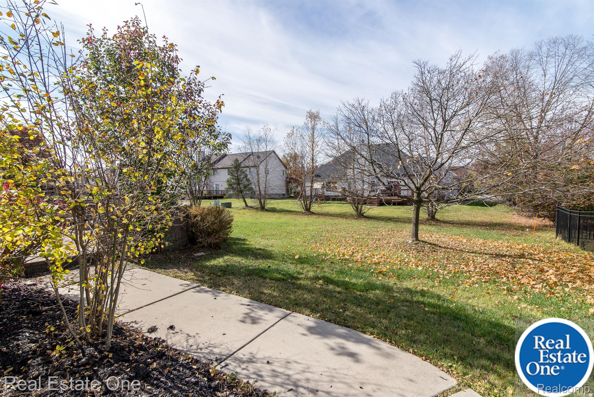 27491 CRANBROOK DR