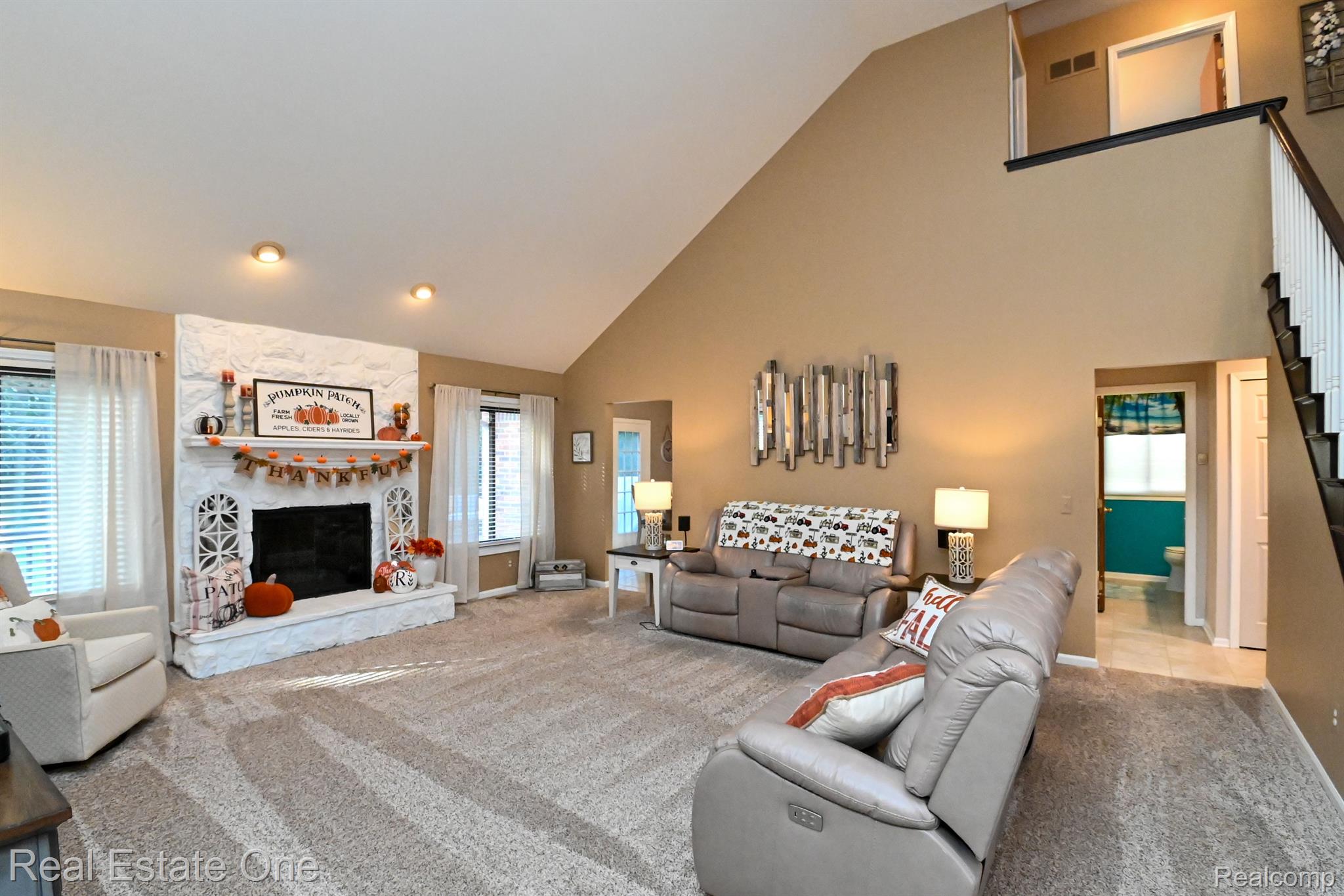 14614 EMERSON DR