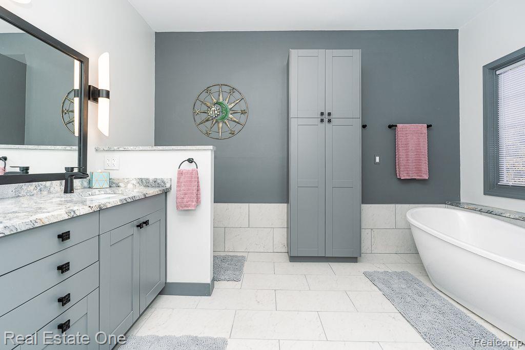 3122 QUAIL RIDGE CIR