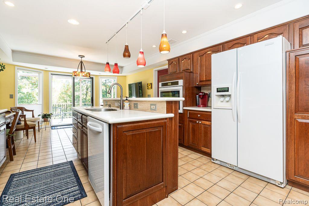 3122 QUAIL RIDGE CIR