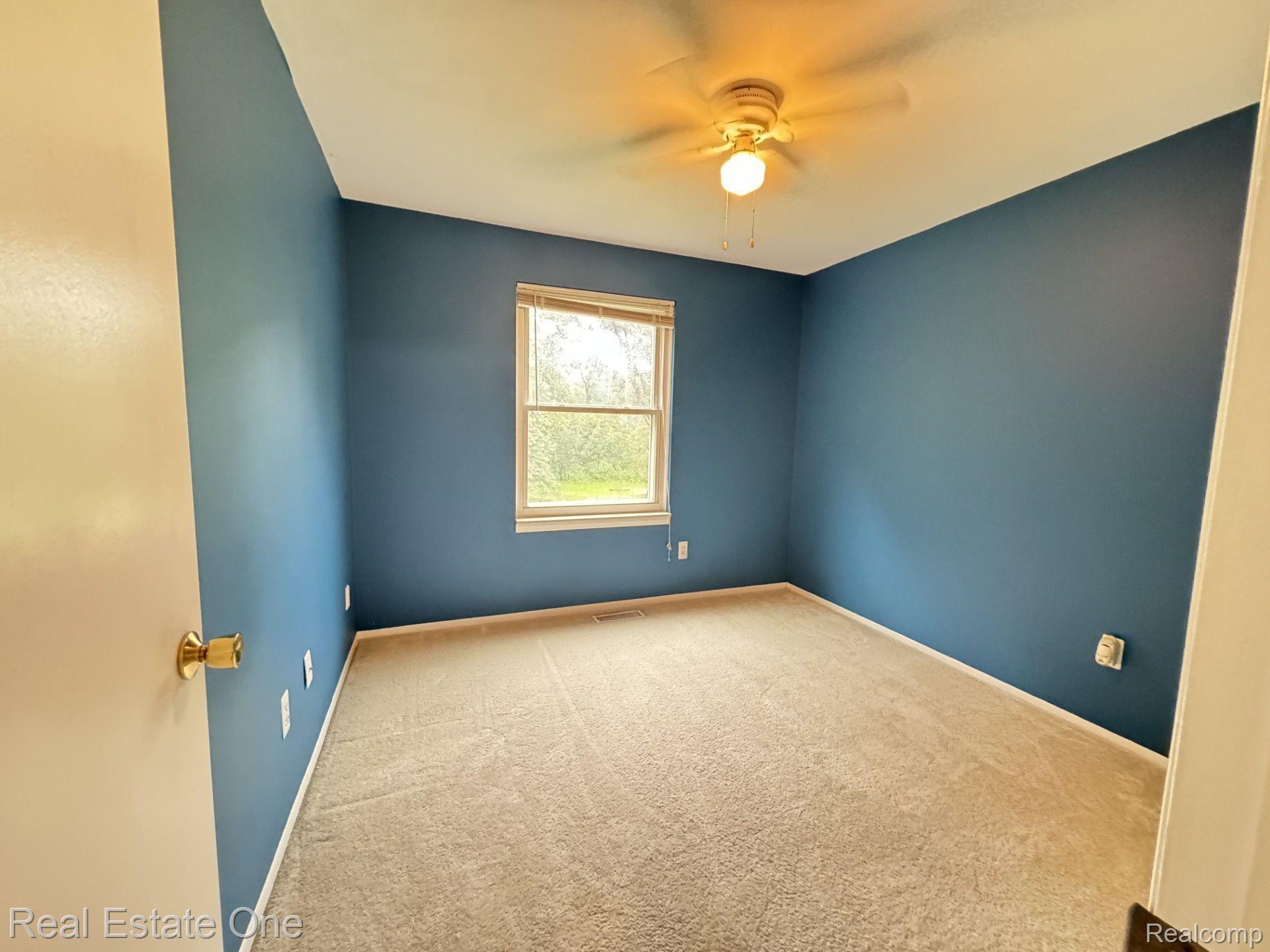3143 SUNNYSIDE CRT
