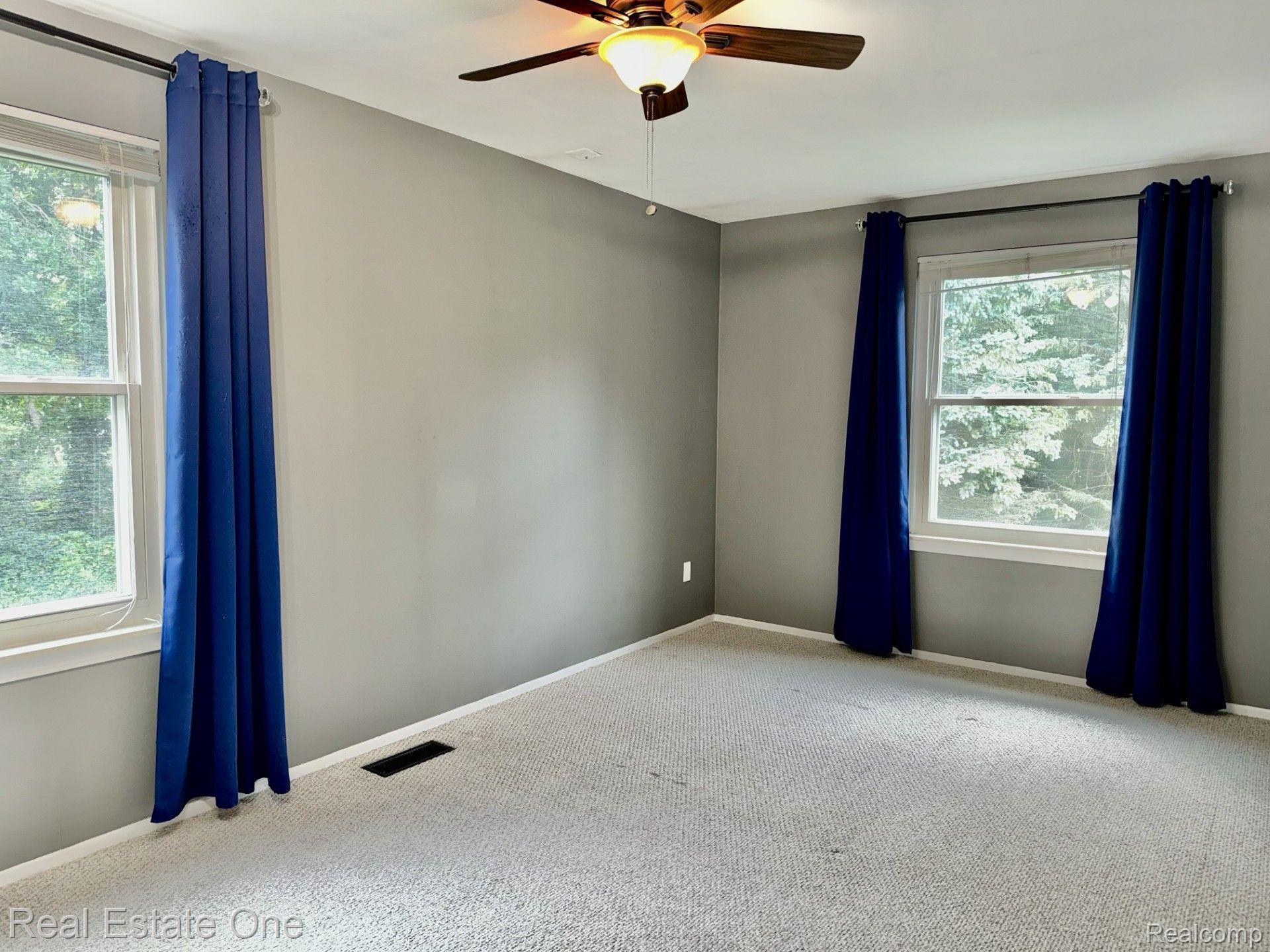 3143 SUNNYSIDE CRT