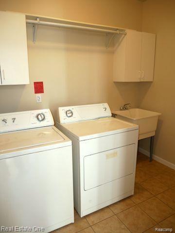 1075 Maya CRT