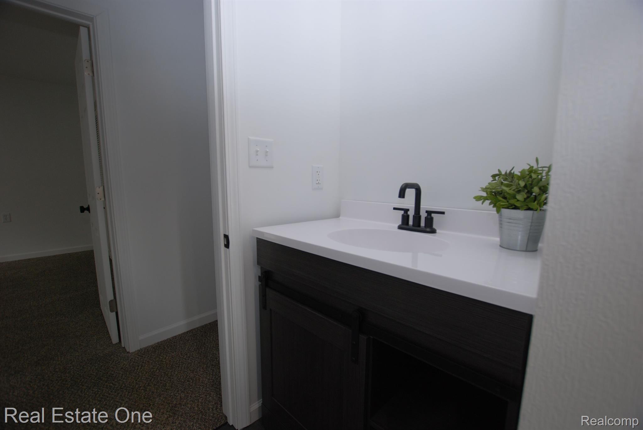 3266 SAYRE