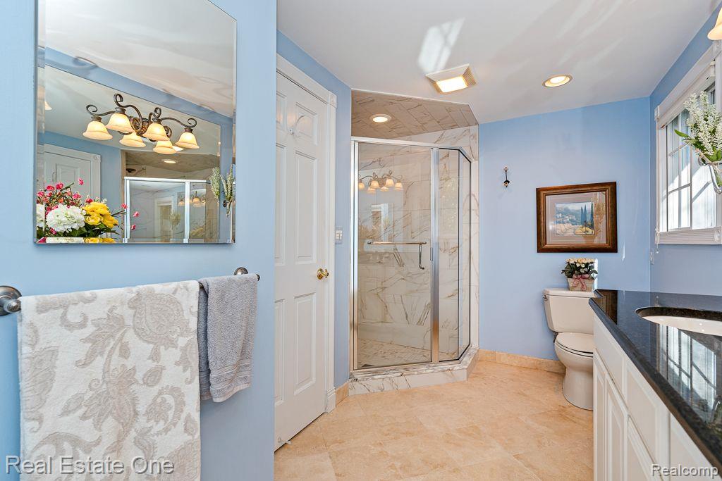 2728 Stoodleigh DR