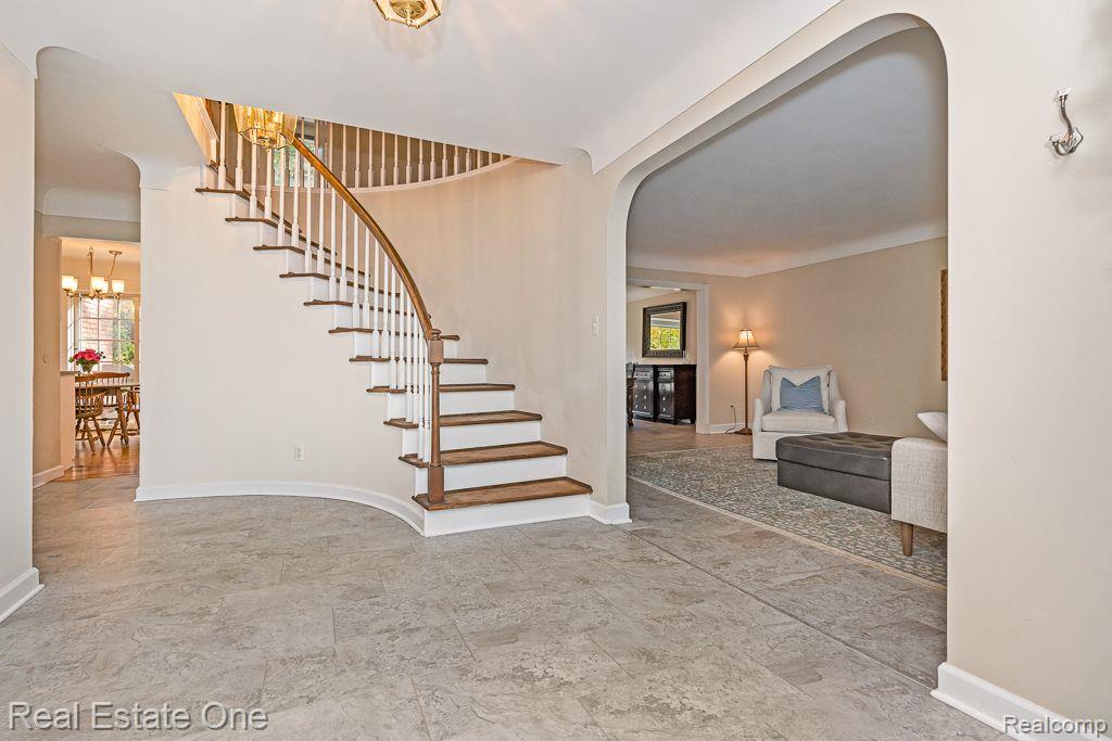 2728 Stoodleigh DR