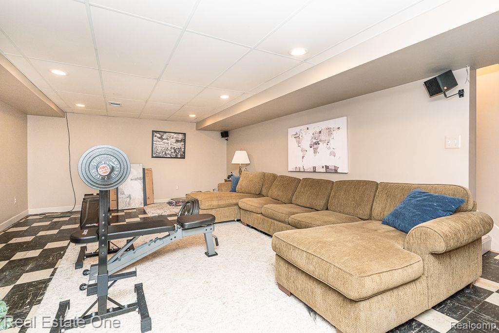 2728 Stoodleigh DR