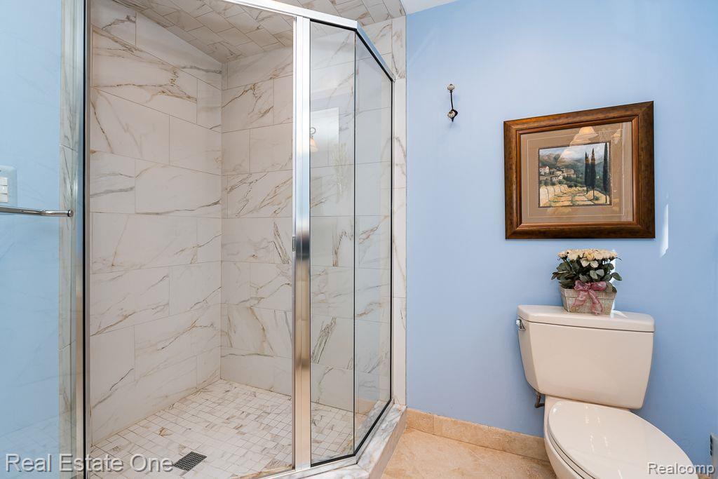 2728 Stoodleigh DR