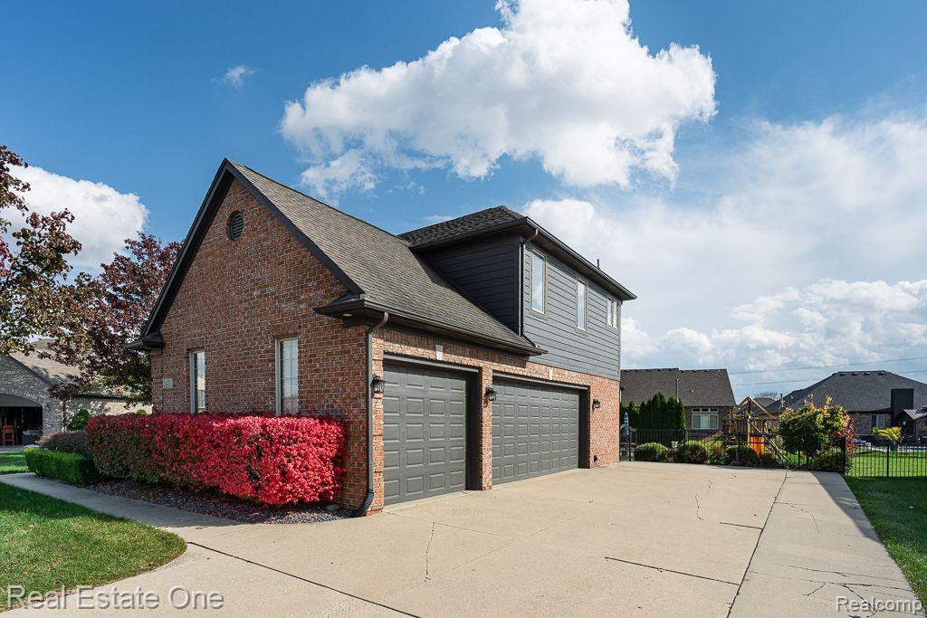 21450 Bunker DR