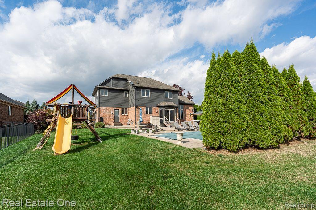 21450 Bunker DR