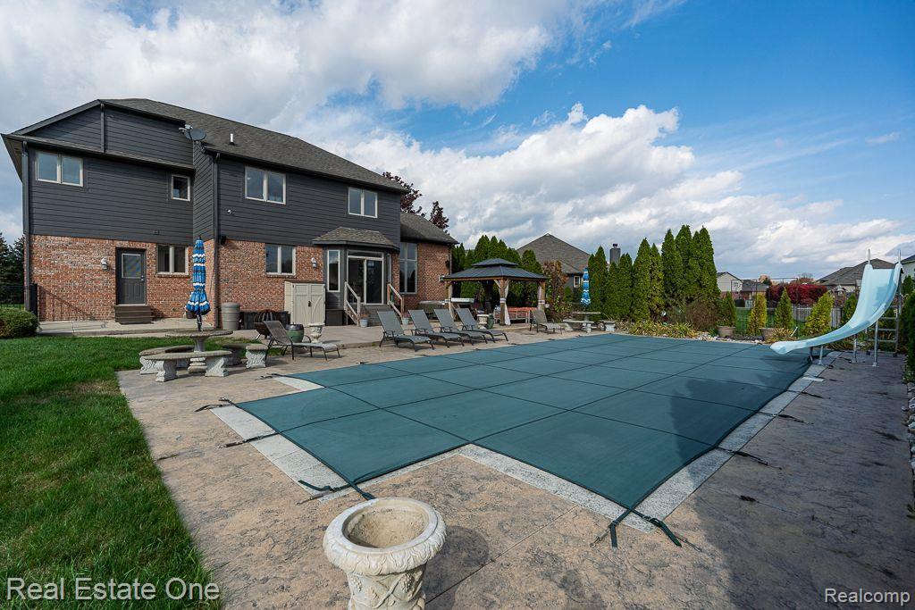 21450 Bunker DR