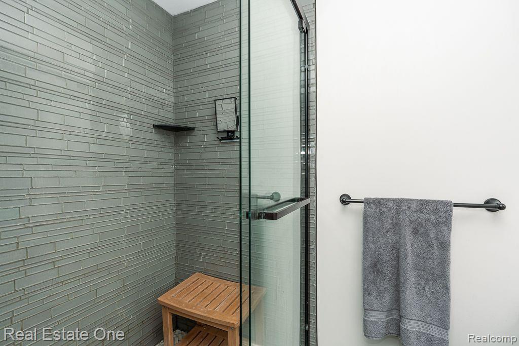 21450 Bunker DR