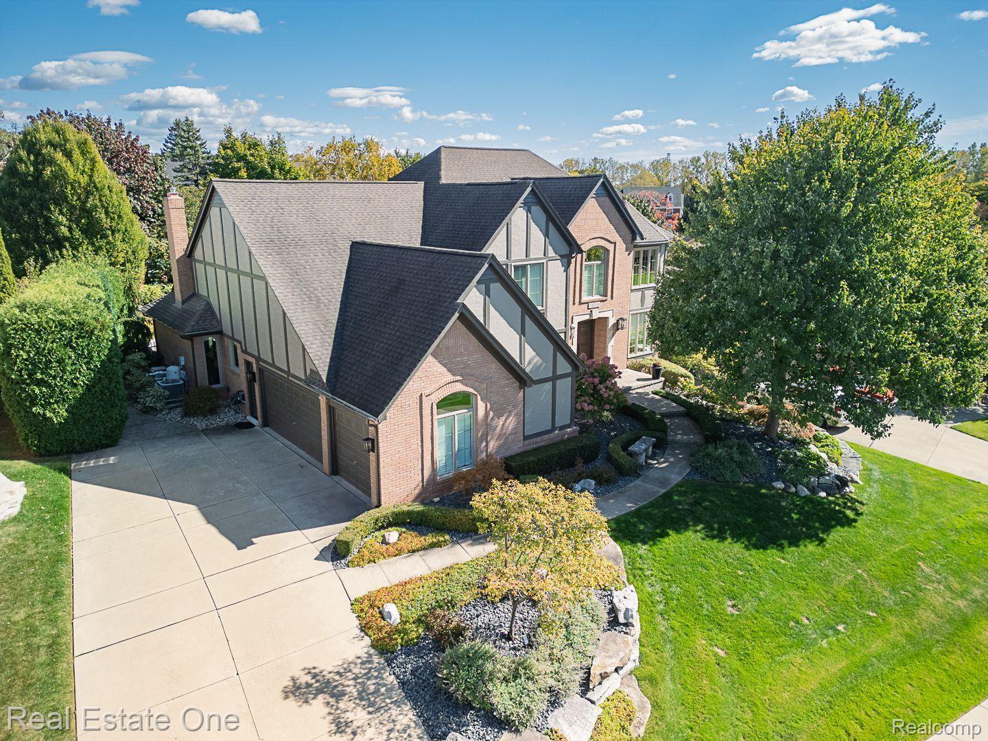 54398 RIDGEVIEW DR