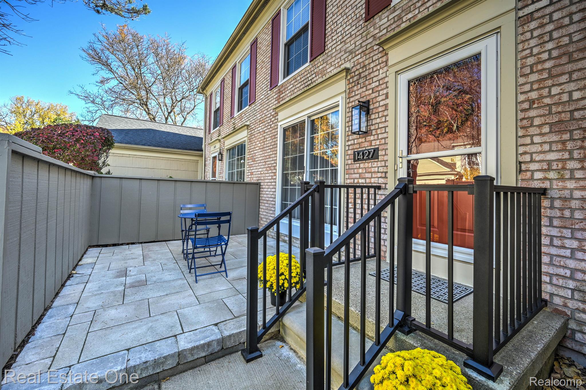 1427 Lantern LN 35 13 Unit: 35