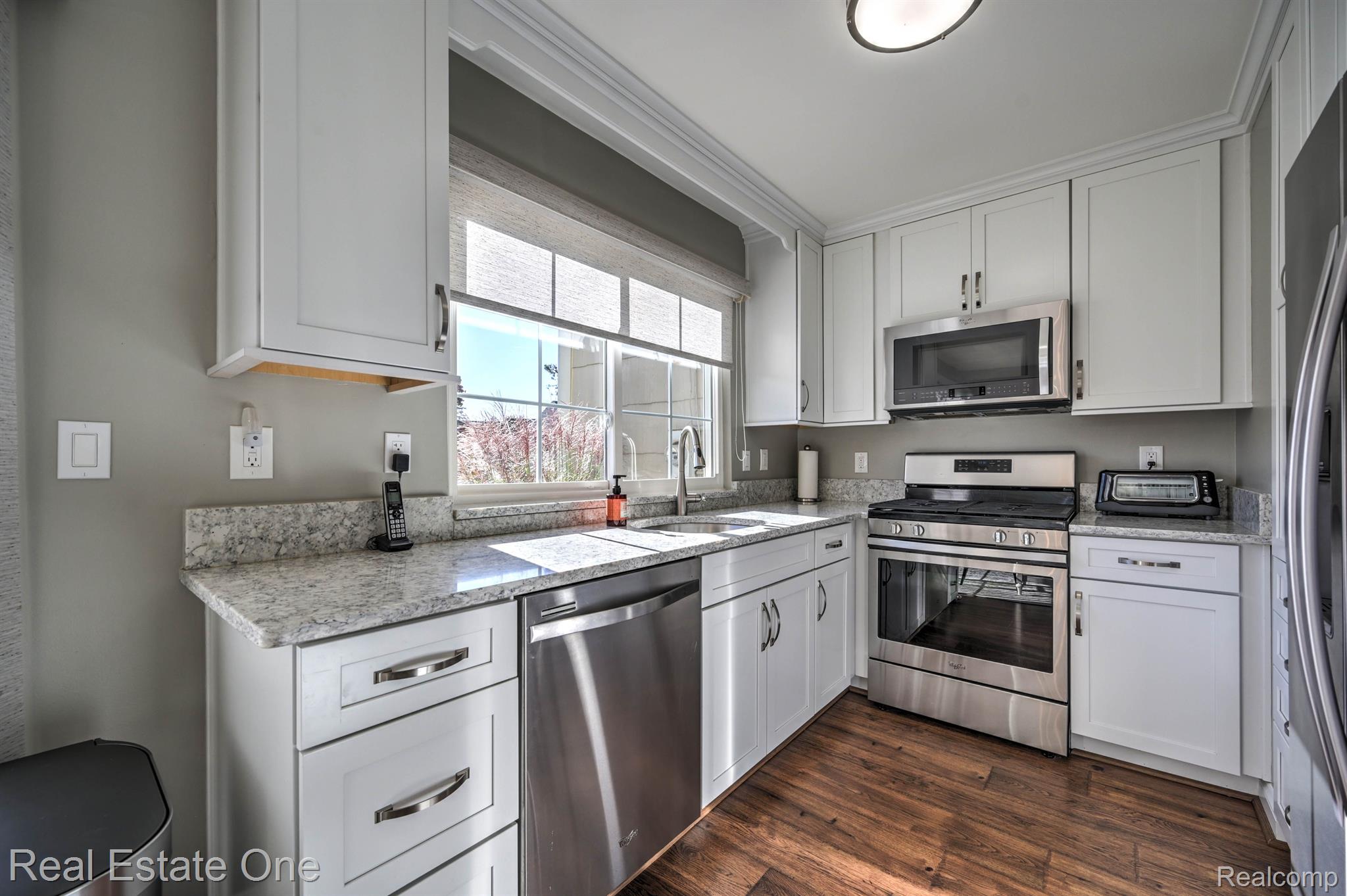 1427 Lantern LN 35 13 Unit: 35