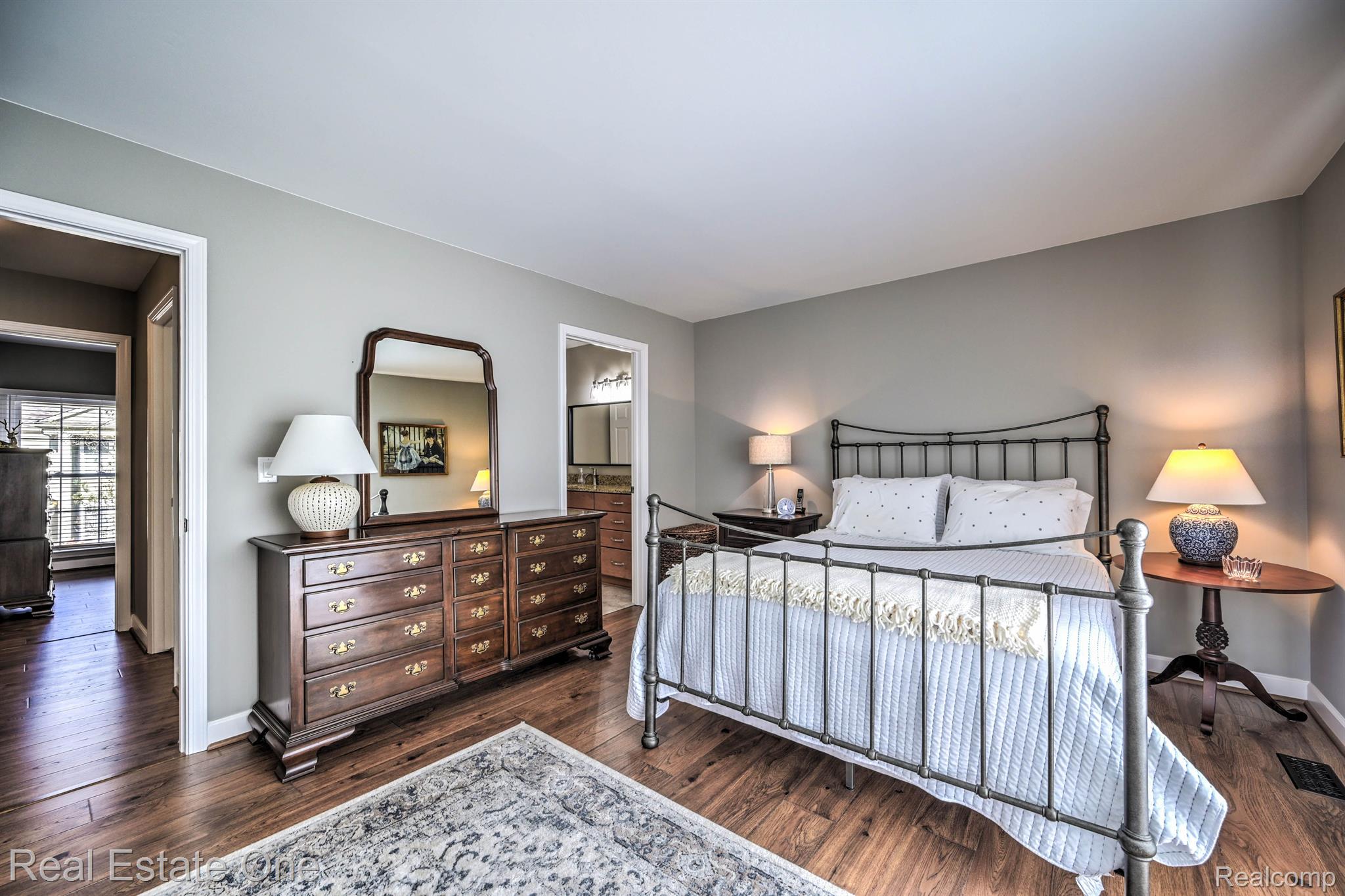 1427 Lantern LN 35 13 Unit: 35