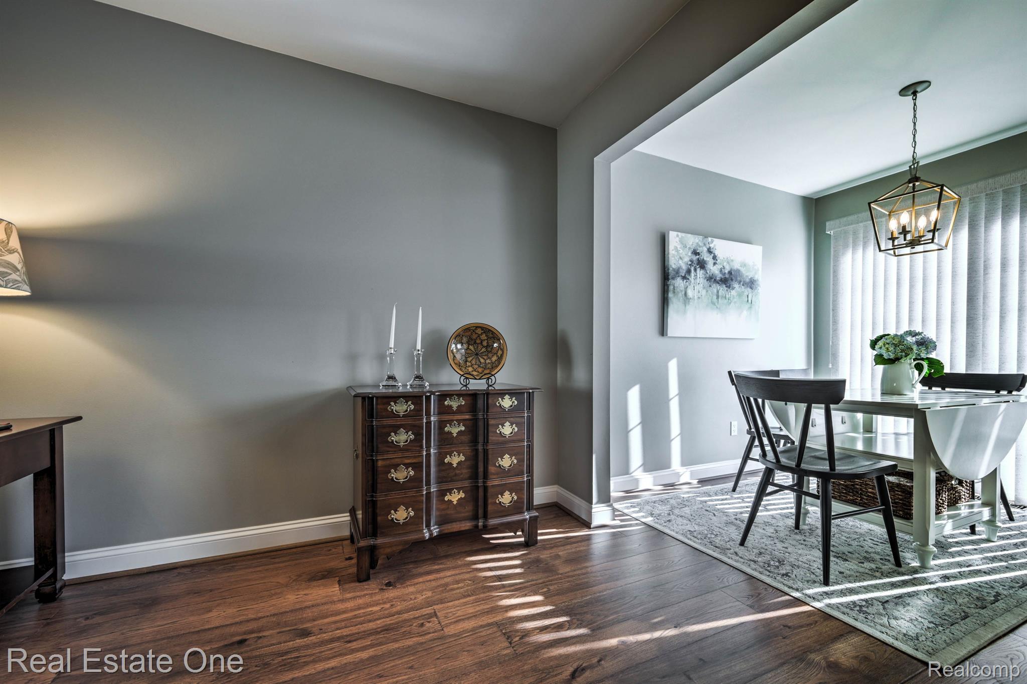1427 Lantern LN 35 13 Unit: 35