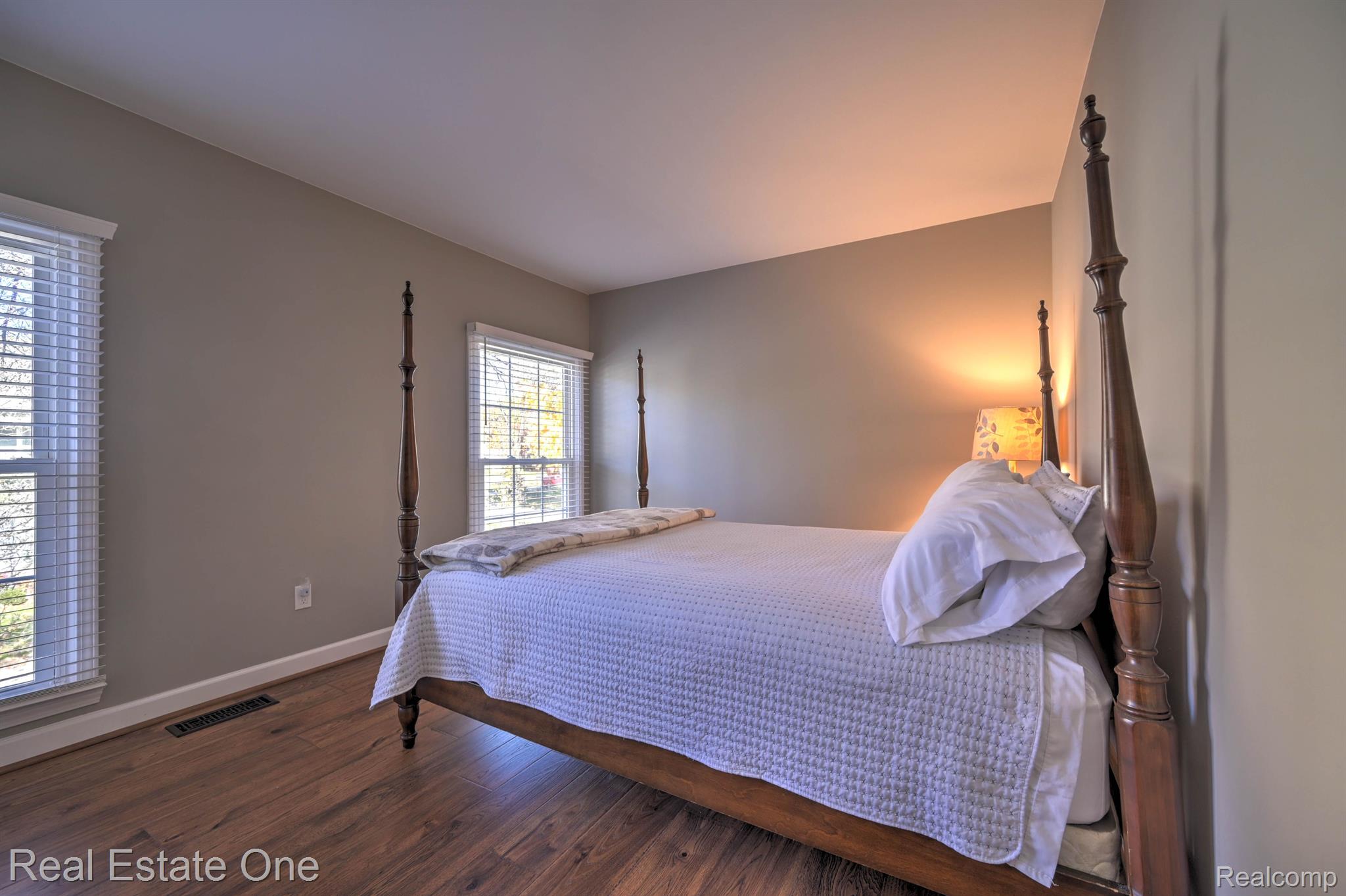 1427 Lantern LN 35 13 Unit: 35