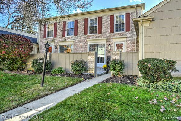 1427 Lantern LN 35 13 Unit: 35