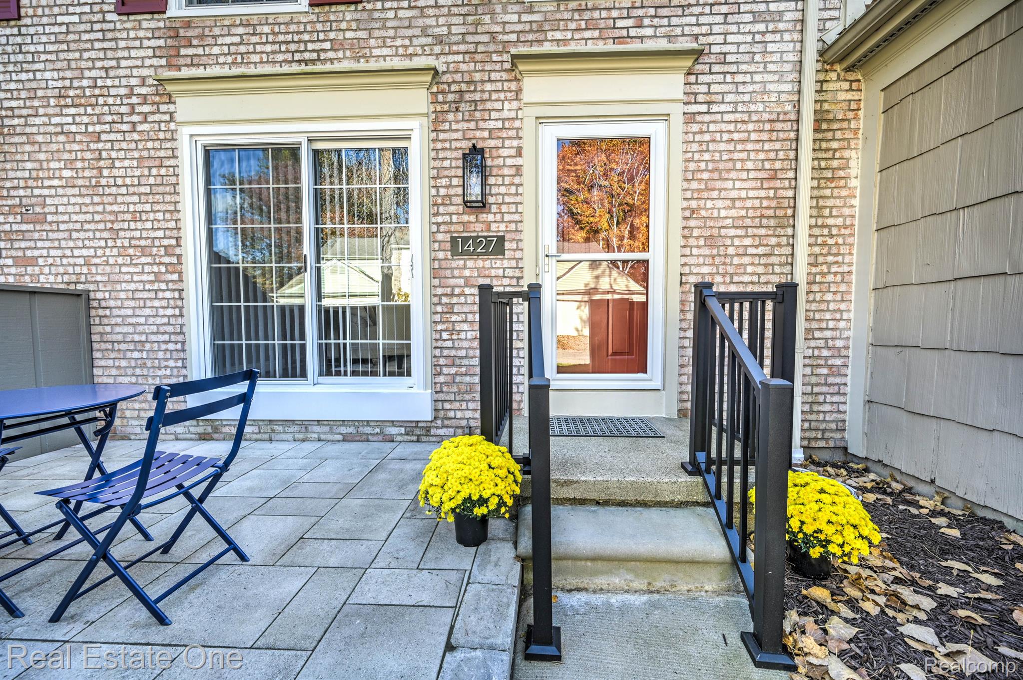 1427 Lantern LN 35 13 Unit: 35