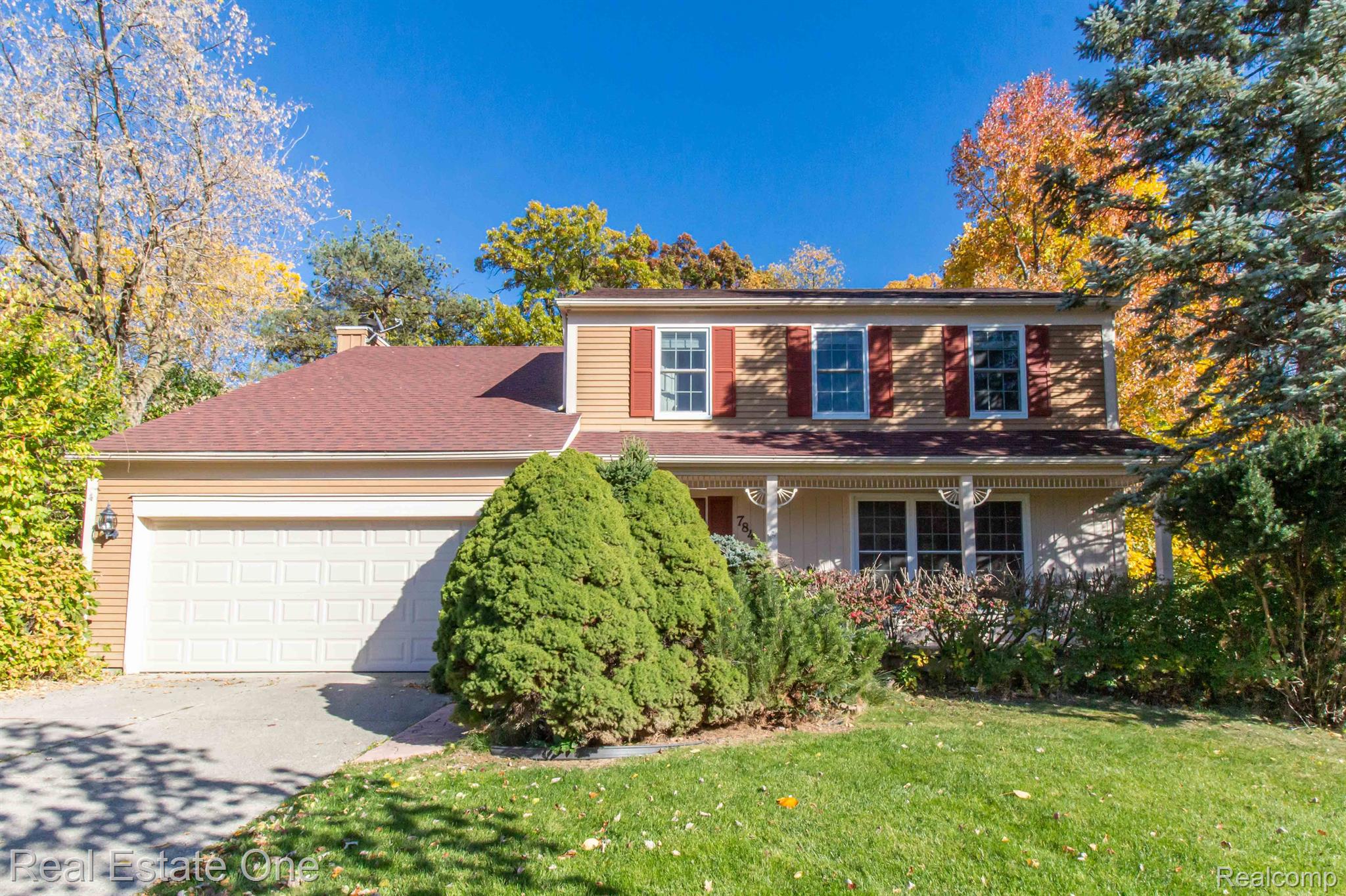 784 WHITNEY DR