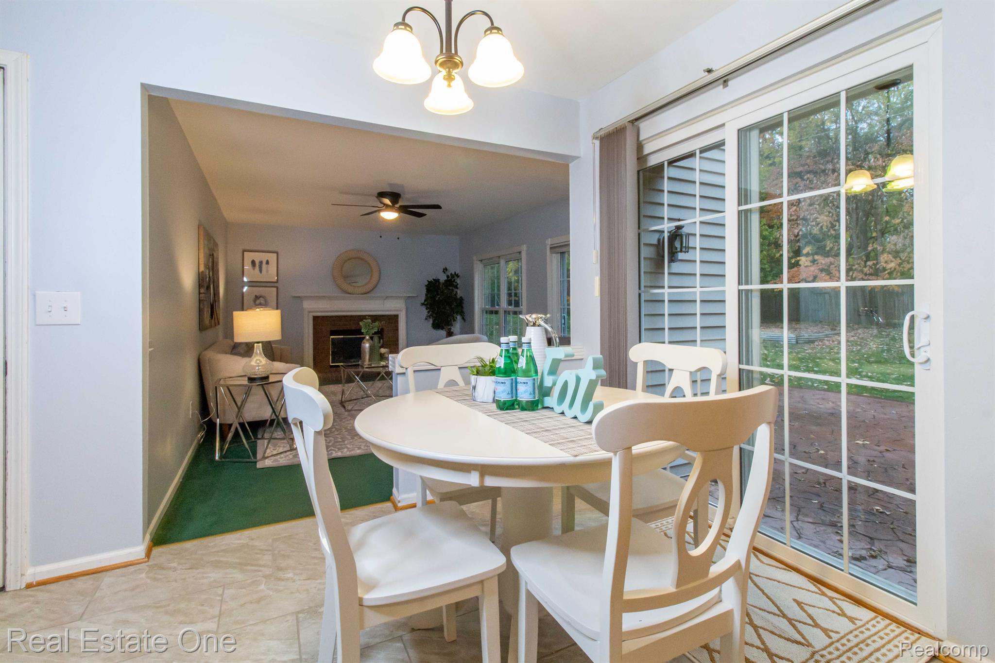 784 WHITNEY DR