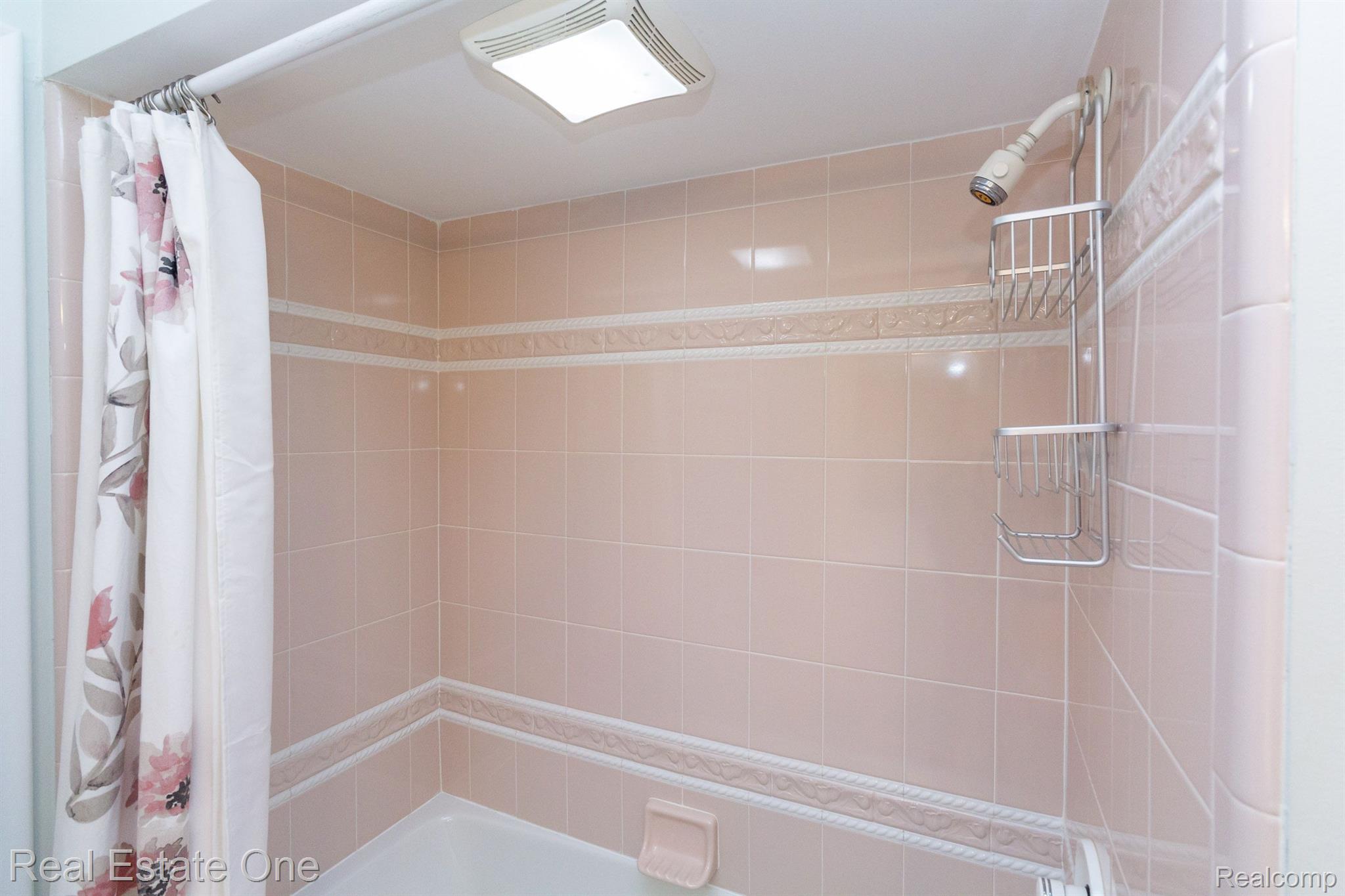 250 CLAIR HILL DR