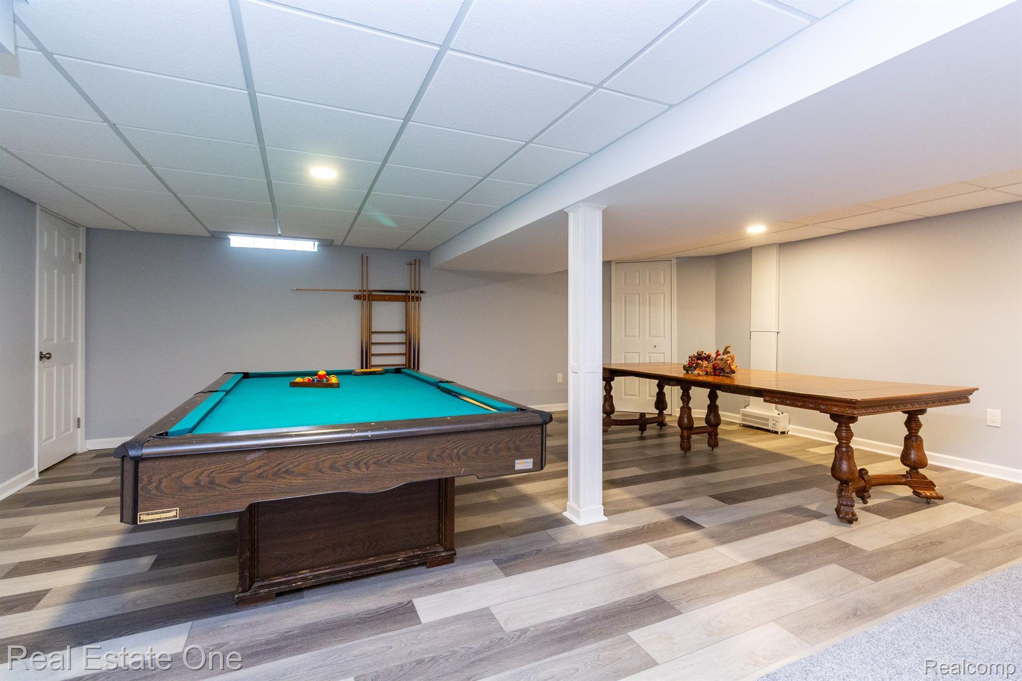 250 CLAIR HILL DR