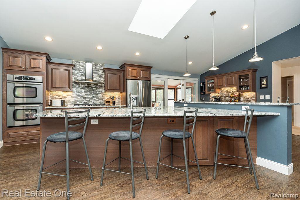 1640 MADSEN DR